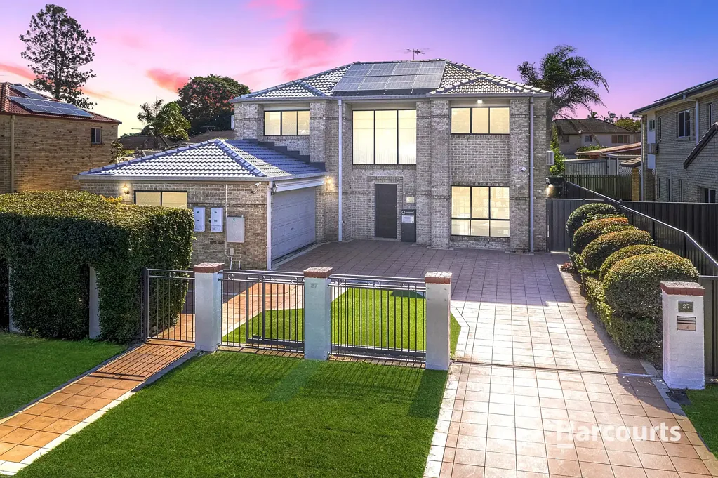 Sunnybank 4Zimmer A Desirable Location with a Versatile 5-Bedroom or Business Floor Plan