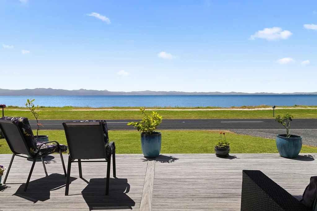 Kaiaua 4房  Elevated Waterfront meets Effortless Comfort