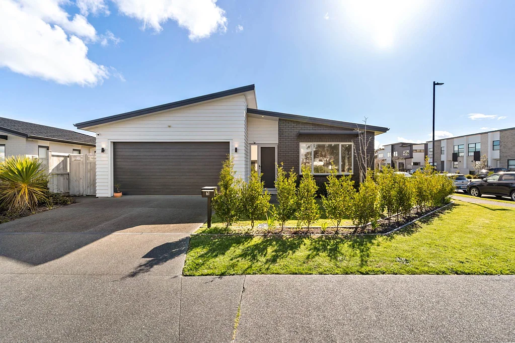 Conifer Grove 4房  FLETCHER BUILT ELEGANCE