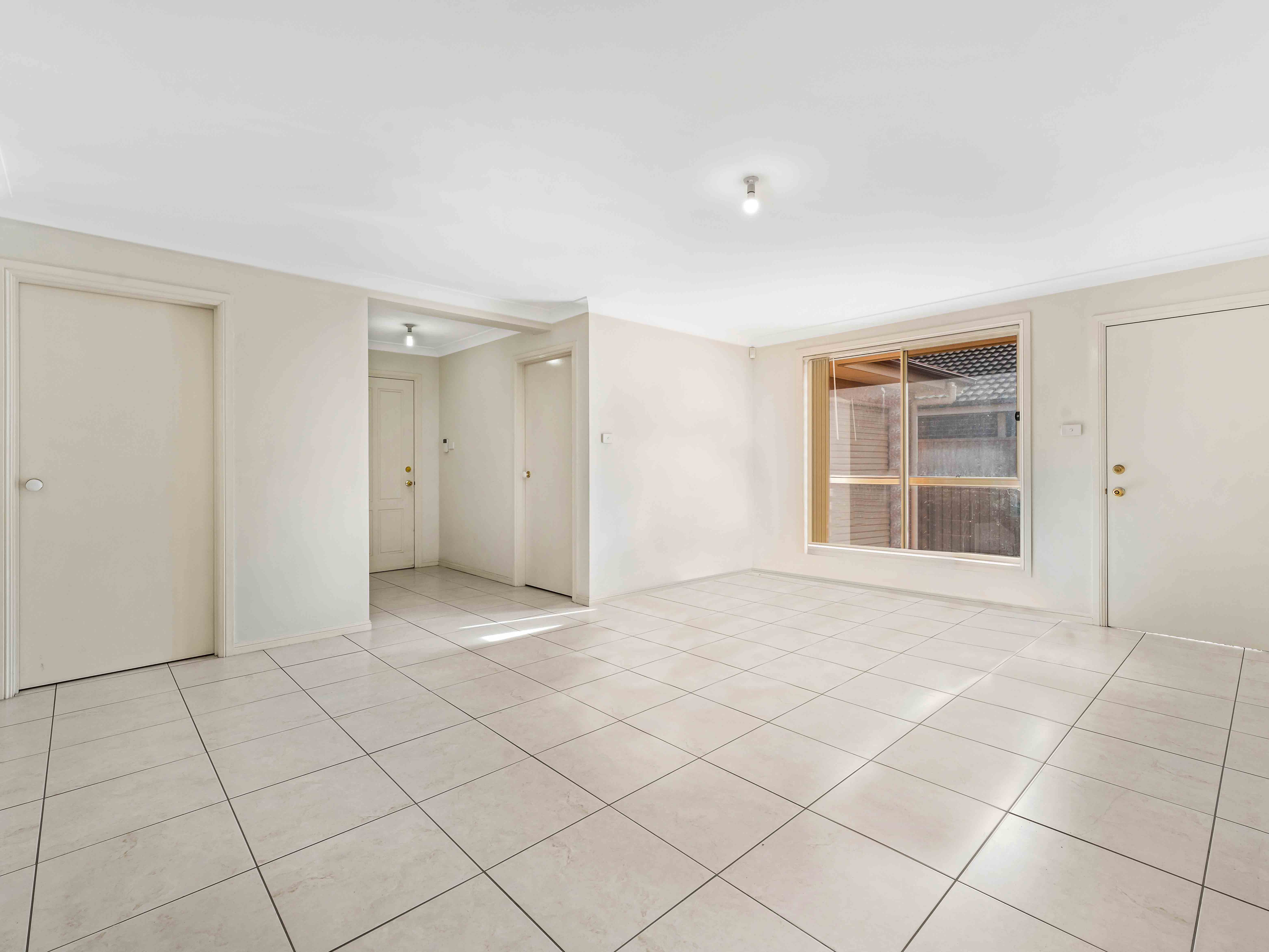 21 BANGALOW PL, HOXTON PARK NSW 2171, 0 Kuwarto, 0 Banyo, House