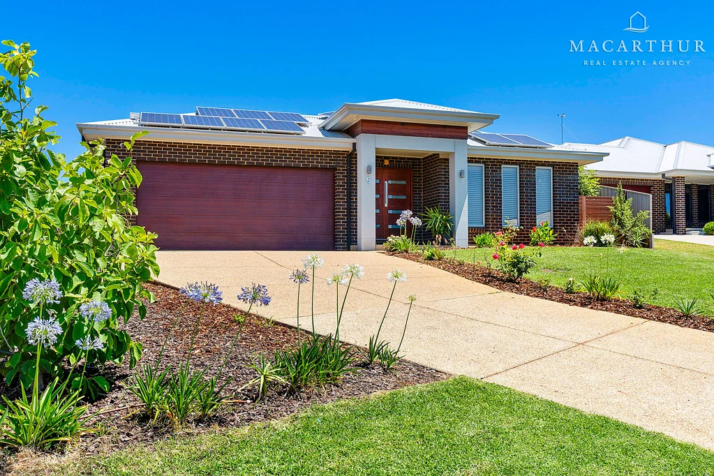 5 Glandore Street, Bourkelands, NSW 2650