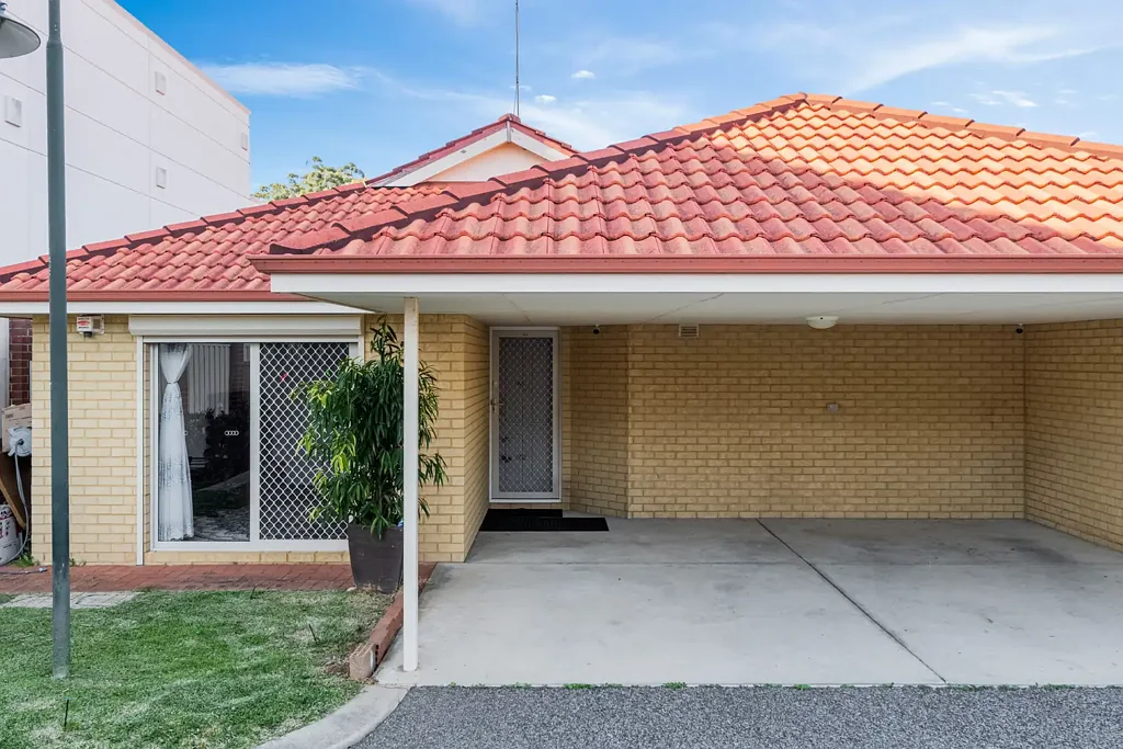 Seville Grove 3Kwarto Stylish, Low-Maintenance Living in a Prime Location!