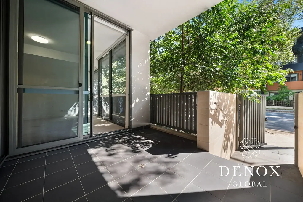 Rosebery 1房 西北朝向庭院公寓 大开间开放式布局 奢华石材台面 街道直通庭院 采光充沛厨房 精致现代浴室 邻近Sweetacres公园 紧靠Rosebery Plaza North-West Facing Courtyard Apartment with Direct Street Access