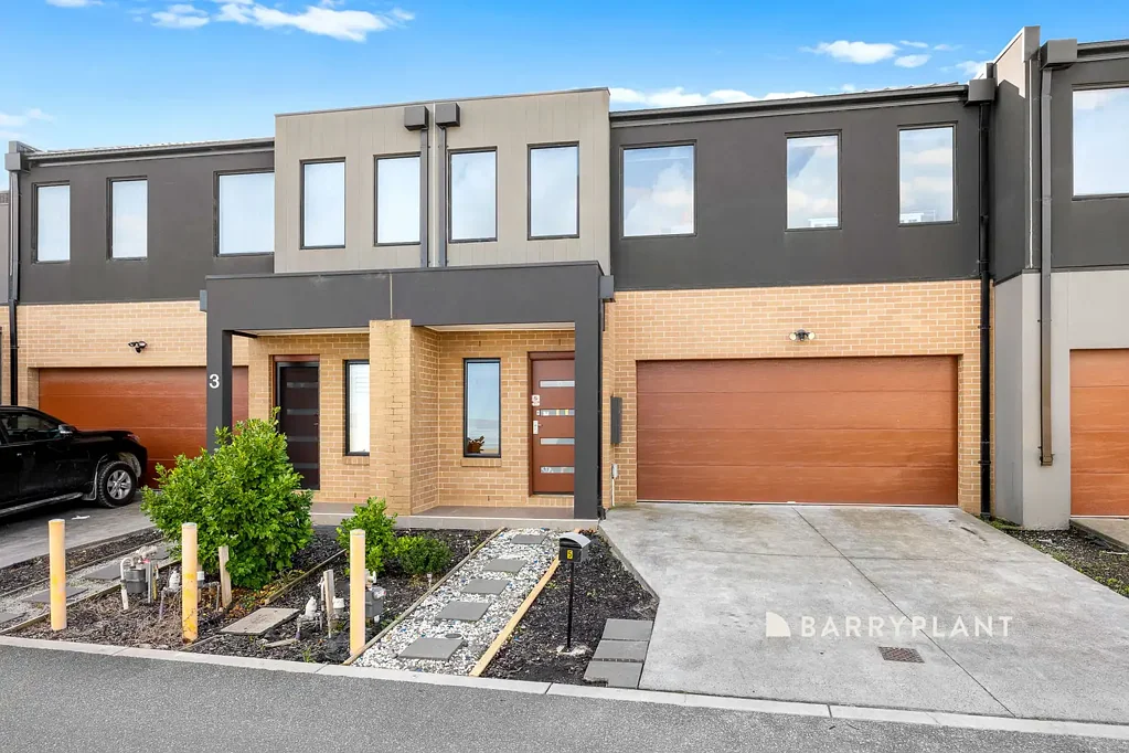 Officer 4 Bedroom Modern, Spacious & Exceptionally Low Maintenance