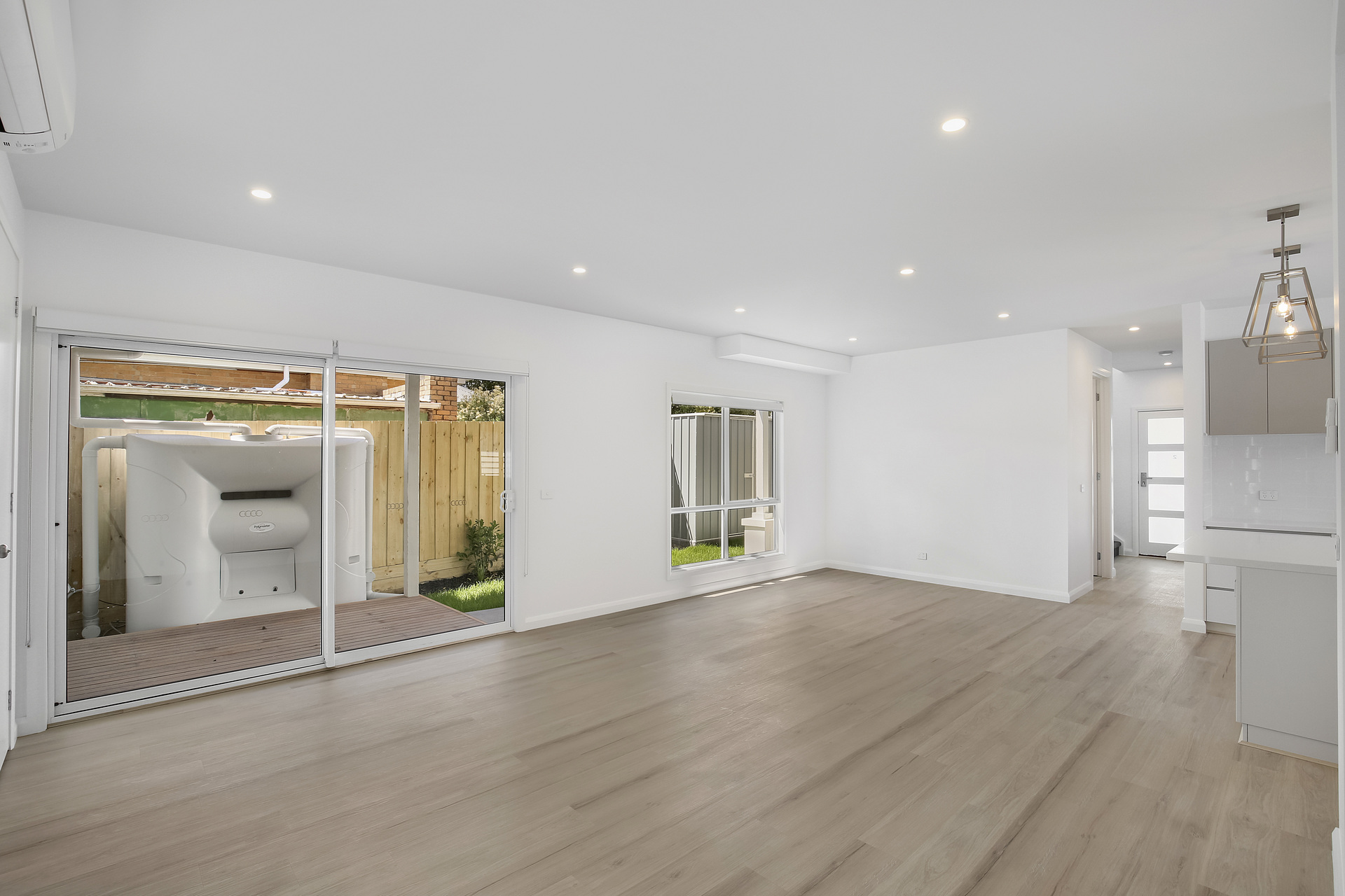 16 THOMPSON ST, WATSONIA VIC 3087, 0 Schlafzimmer, 0 Badezimmer, Townhouse