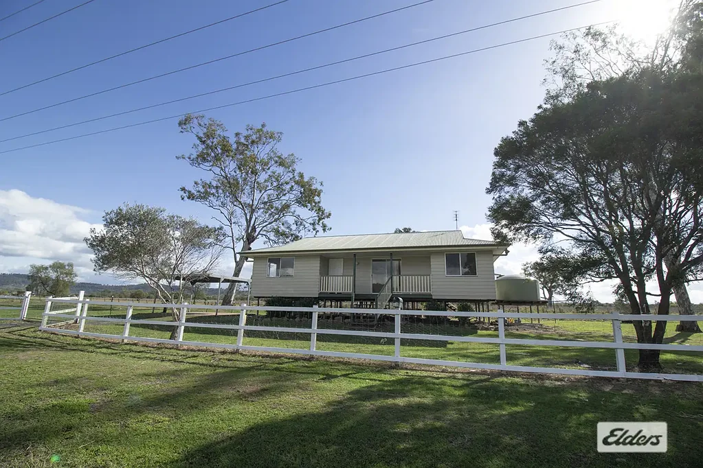 Laidley South 3غرفة نوم "16.82 Acres of Lifestyle, Livestock & Opportunity"