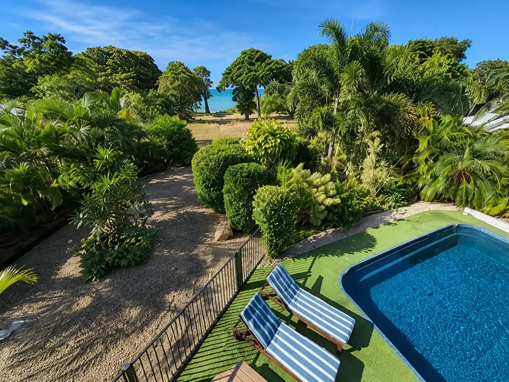 Hideaway Bay 3房  Character Coastal Gem With Private Beach Access