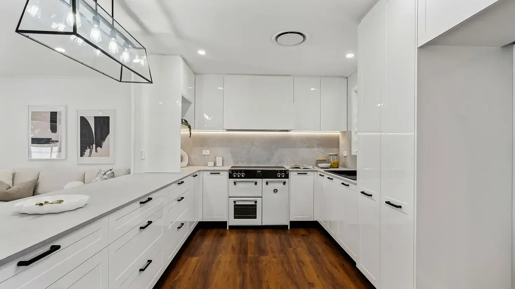 Broadbeach Waters 5 Bedroom Dual Living, Waterfront - Contract Collapsed, Must Sell - Act Now!