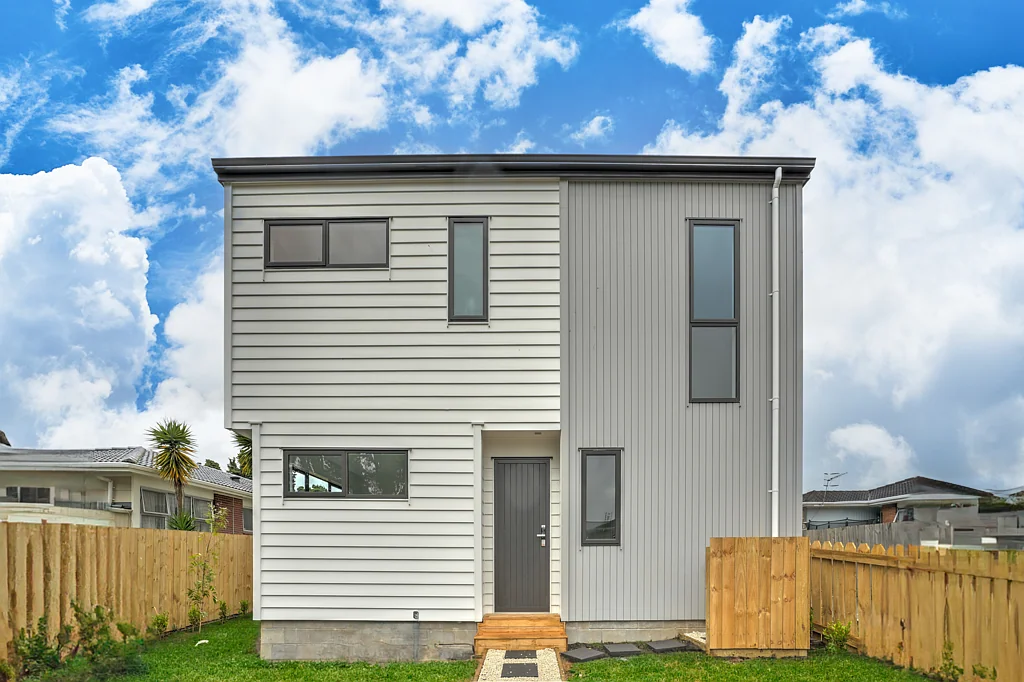 Wattle Downs 3chambre Premium Corner Position, Perfect Living