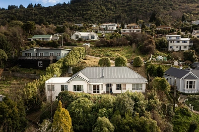 Iba Pa - 32 Adderley Terrace, Ravensbourne, Dunedin City, Otago