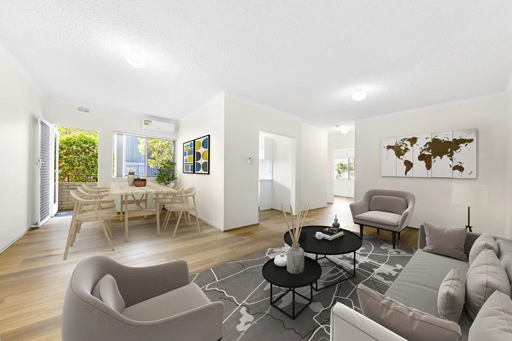 Renovated Two Bedroom Ground Floor Unit with Air Conditioning in a Fantastic Location!