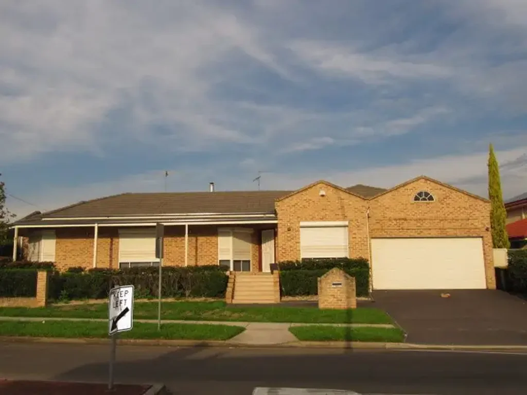 Spacious Family Living with Modern Comforts in a Prime Locat