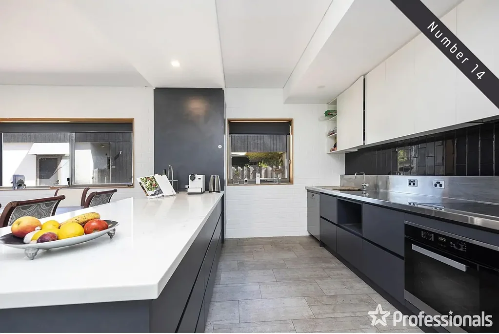 14 White Road, Kalamunda, WA 6076