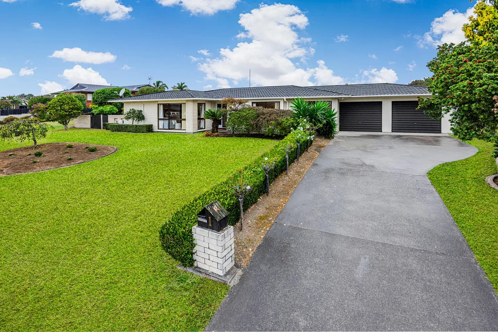 1 Elrita Place, Conifer Grove, Papakura, Auckland