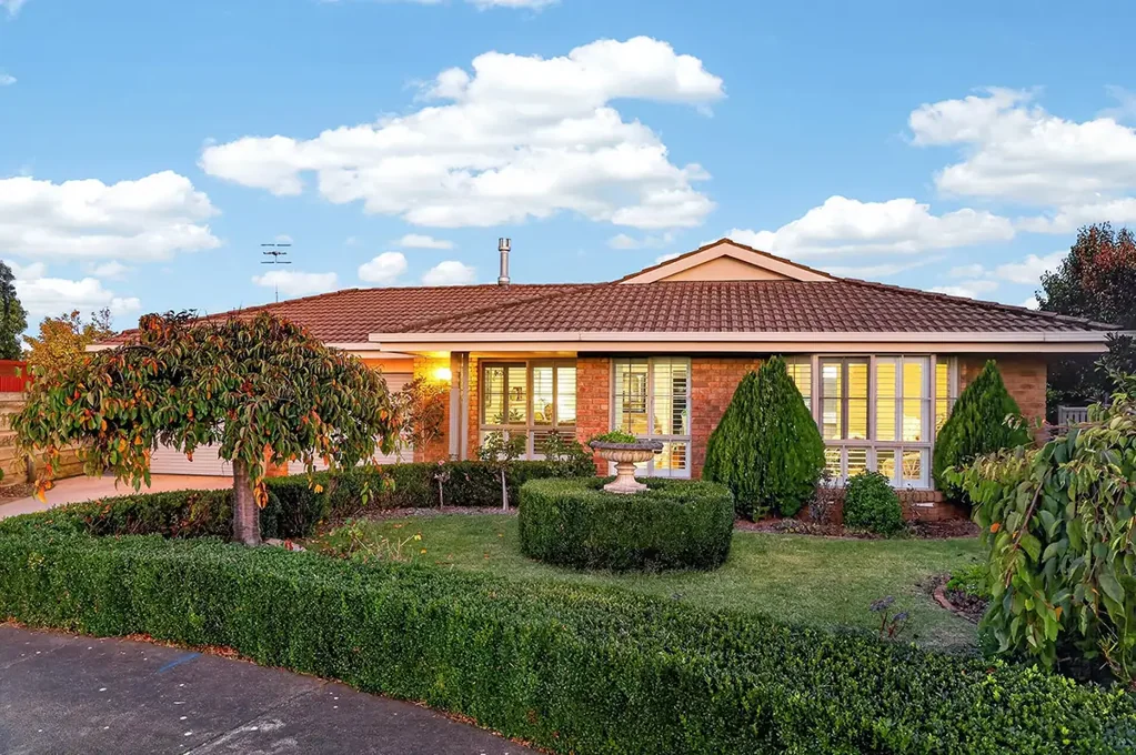 Warrnambool 3कमरा Luxury, Space and Tranquillity in a Private Court Location