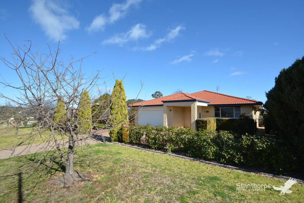 12 Fairway Crescent, Stanthorpe, QLD 4380
