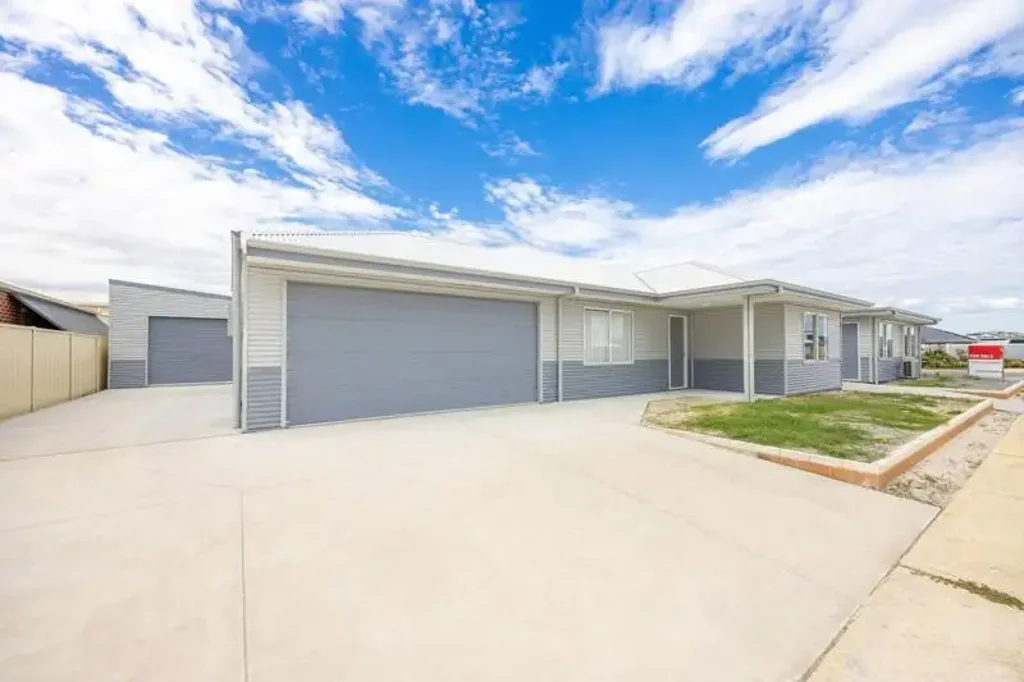Jurien Bay 7Habitaciones BRAND NEW BUILD WITH GRANNY FLAT & SHED!! $2,000 LANDSCAPE PACKAGE ON OFFER