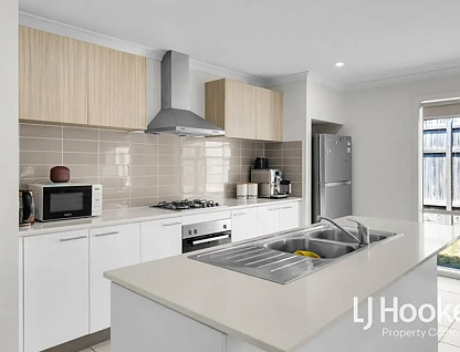 14 Breccia Street, Yarrabilba, QLD 4207, 4房, 2浴, 独立屋