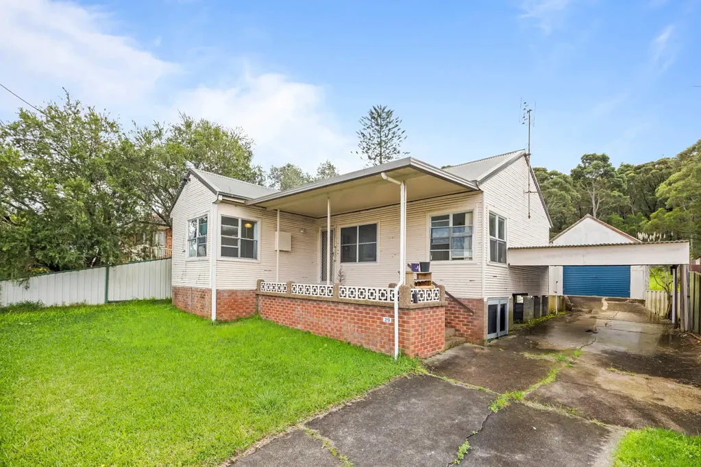 NEAT 3 BEDROOM HOME!