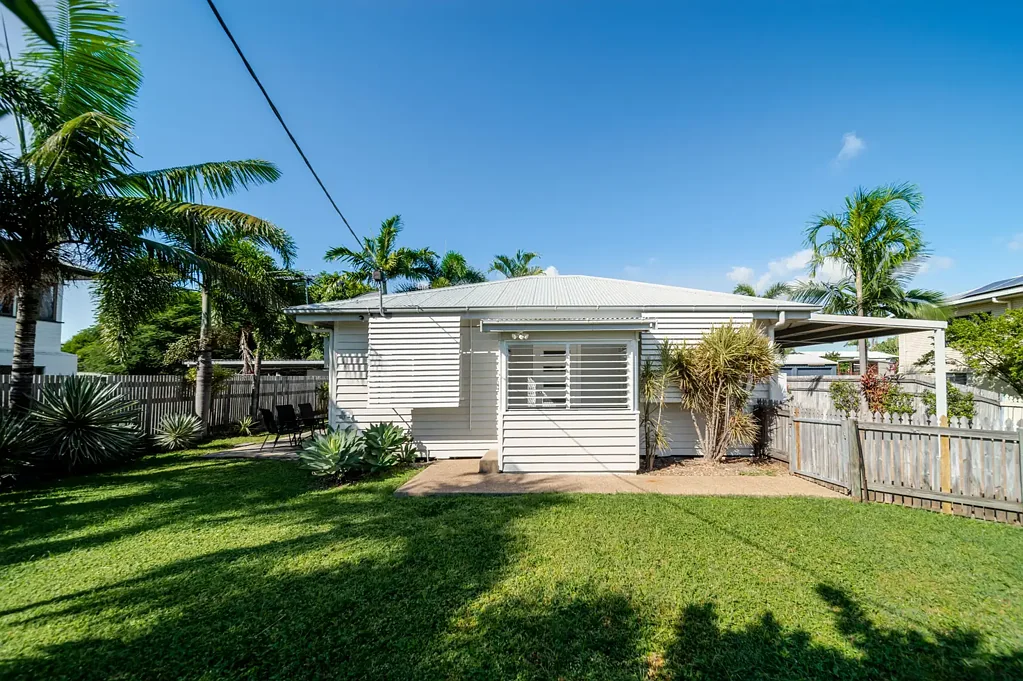 1/213 Corcoran Street, Currajong, QLD 4812