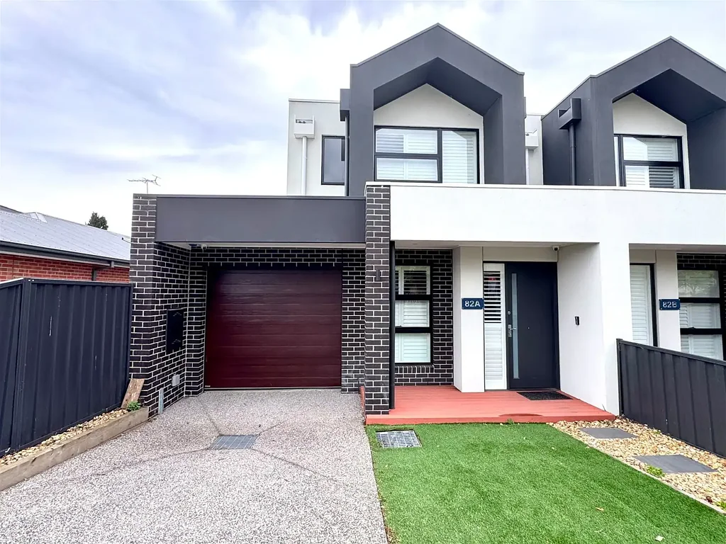 Lovely Stunning New Townhouse - Sunshine