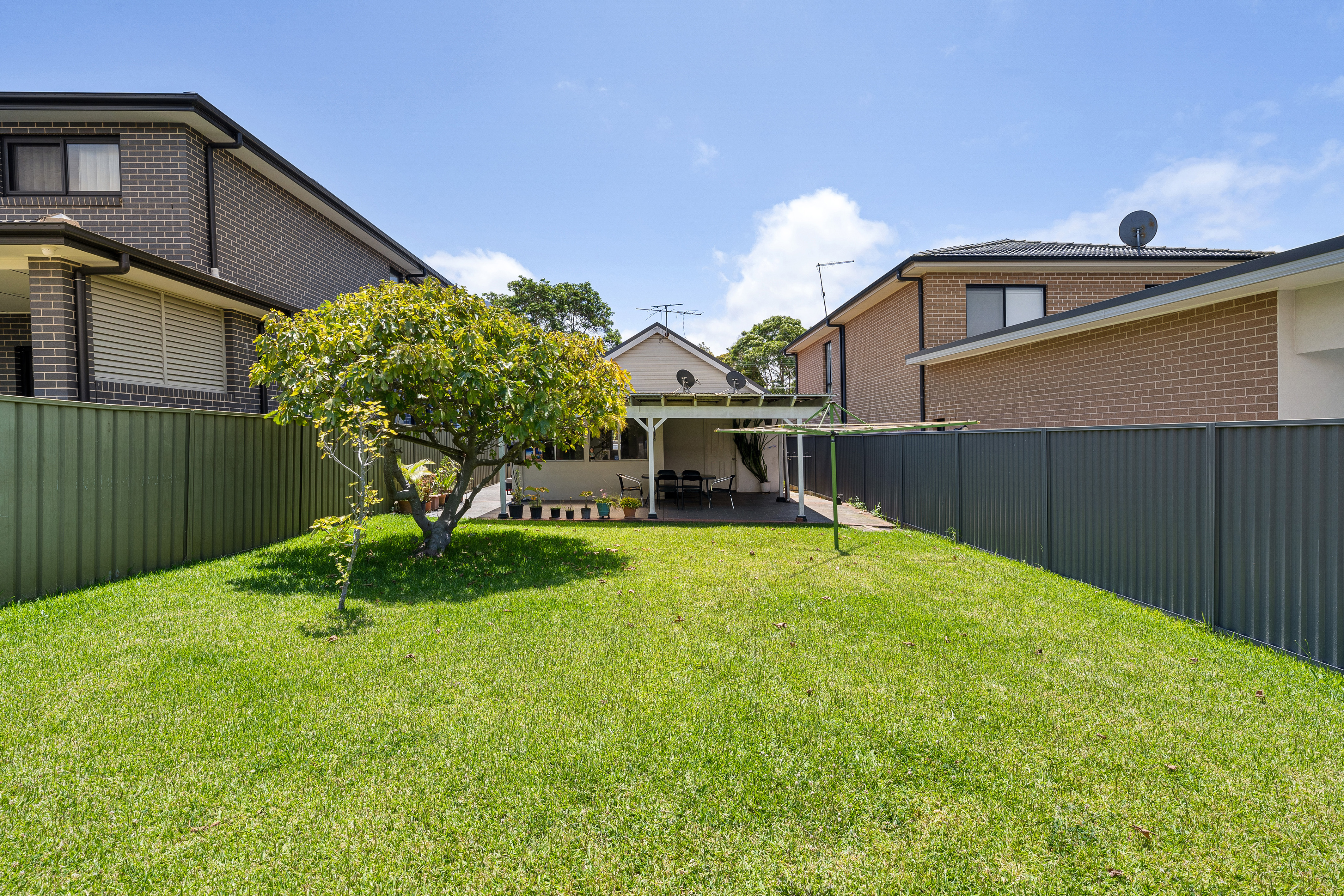 18 TAVISTOCK RD, SOUTH HURSTVILLE NSW 2221, 0 Kuwarto, 0 Banyo, House