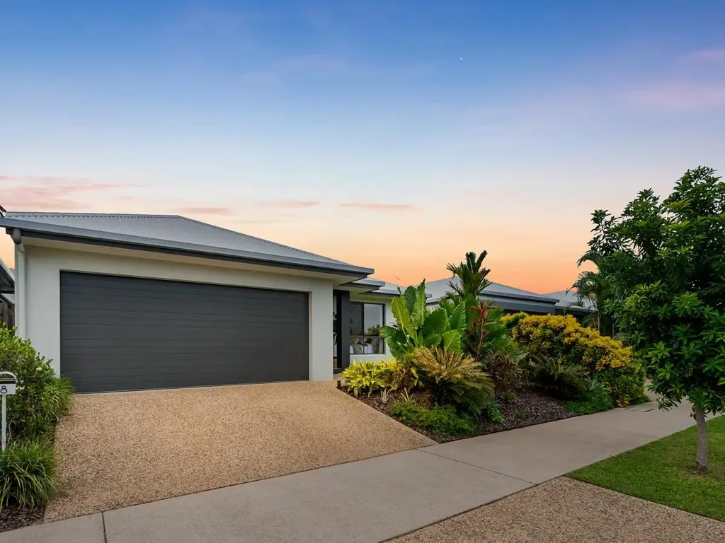 8 Cardross Link, Smithfield, QLD 4878
