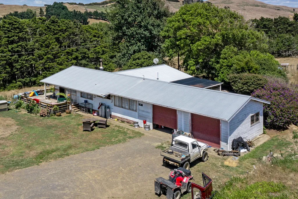 1002 Te Akau Rd