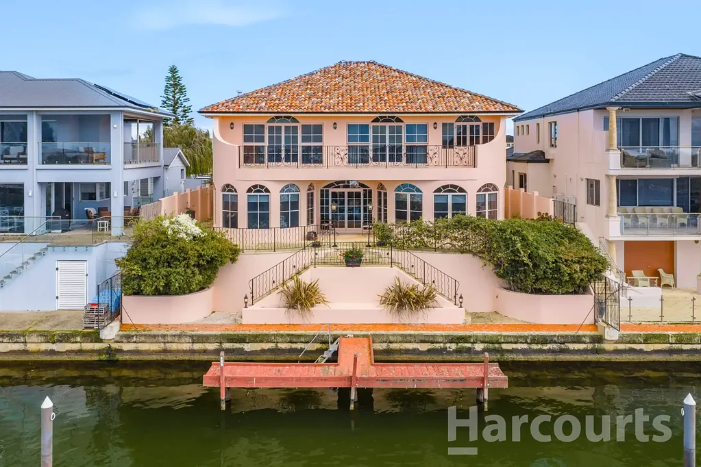 Wannanup 3ਬੈੱਡਰੂਮ East to Water French Provincial Mandurah Canal Home