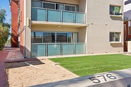3/576 Seaview Road, Grange