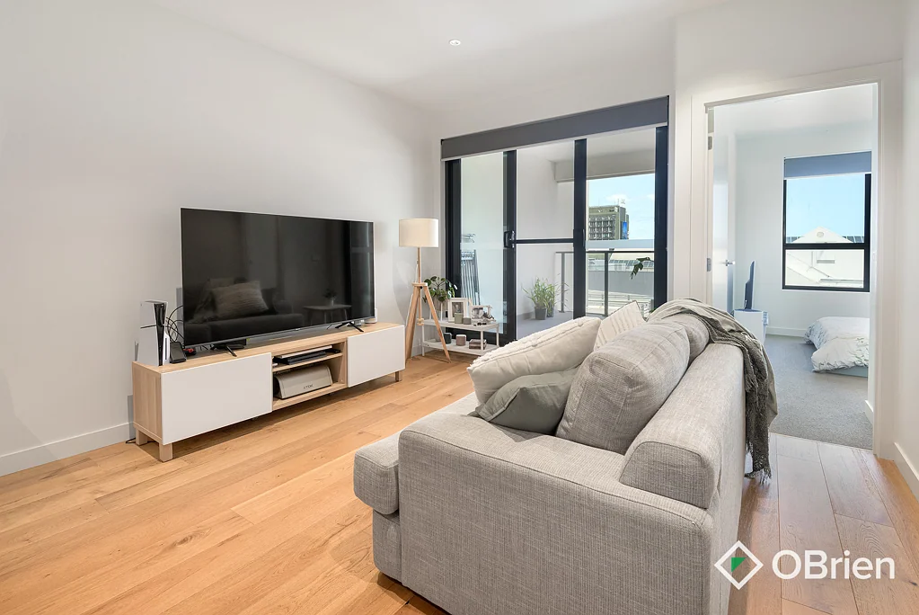 415/16 Clyde Street Mall, Frankston, VIC 3199