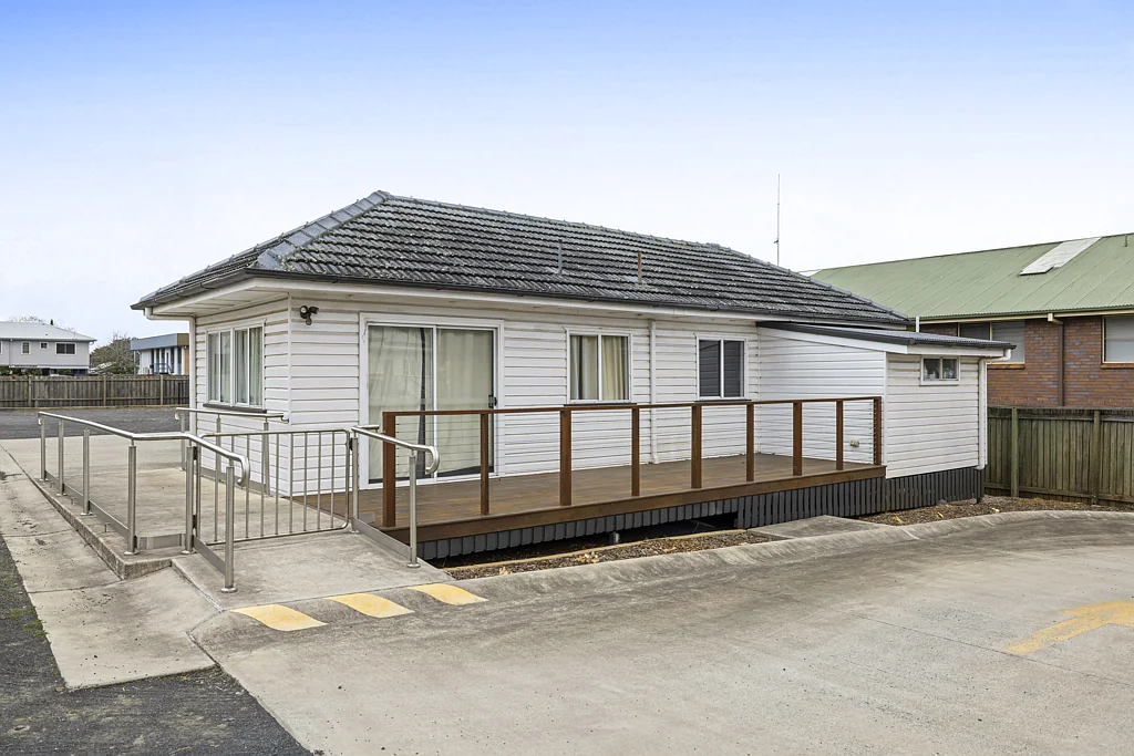 Toowoomba City 3બેડરૂમ Tenanted CBD Investment  - Optimal Value Opportunity