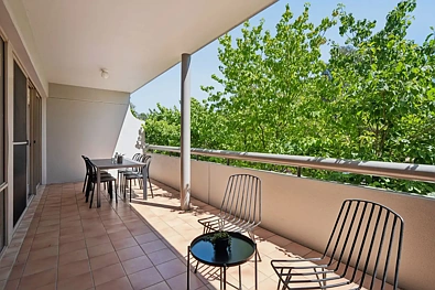 B2/2 Currie Crescent, Griffith, ACT 2603, 2房, 2浴, Apartment