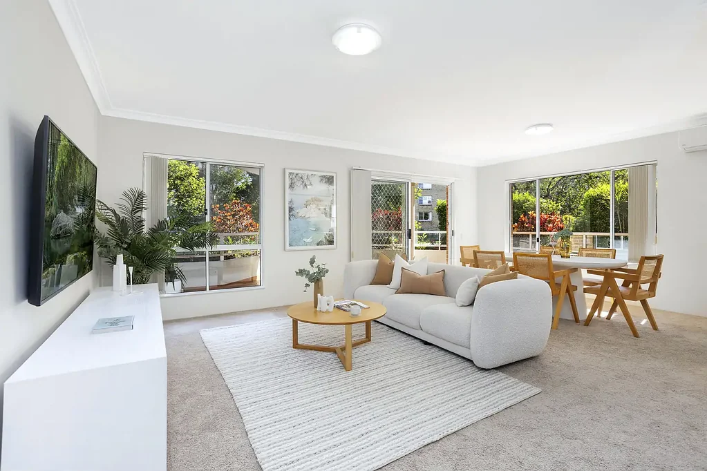 Cronulla 2房 South Cronulla海景公寓 开放式布局 主卧带独卫 双层砖结构 车库储物佳 Spacious & Sunlit Ground Floor Apartment