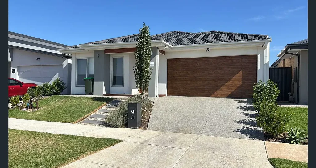 Spacious Family Living in a Peaceful Werribee Location!