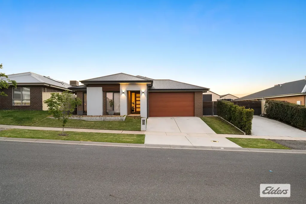 18 Lexcen Street, Baranduda, VIC 3691