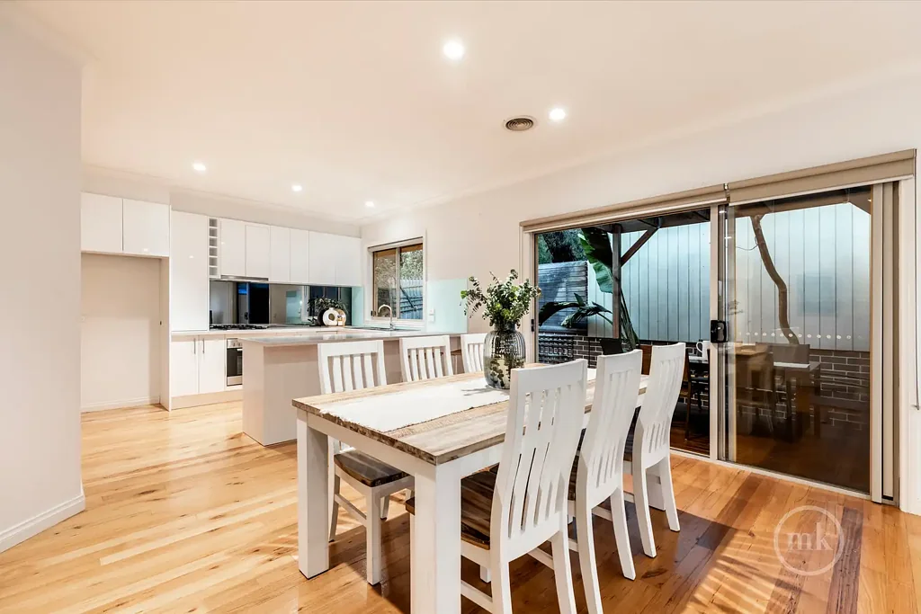 2/1152 Main Road, Eltham, VIC 3095