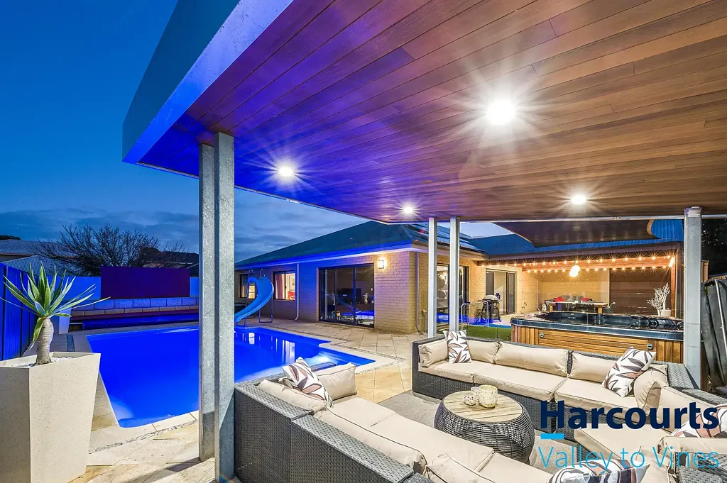 34 Barbarigo Bend, Aveley, WA 6069