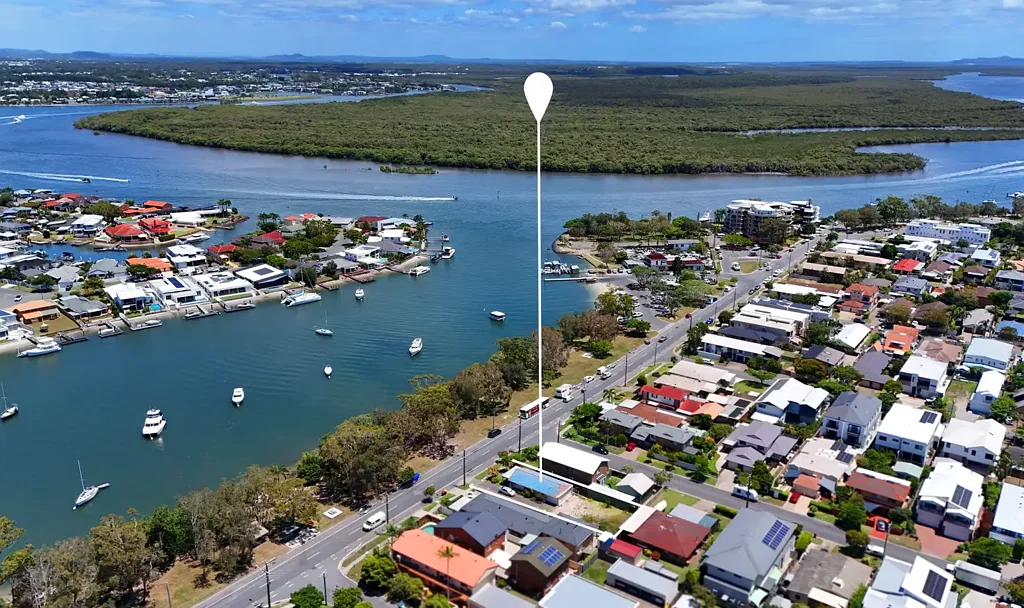 Paradise Point Scarce opportunity to acquire multiple titles!