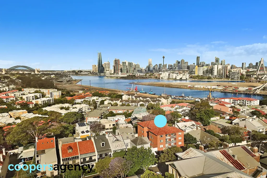 Top Floor 2br with wide City Views