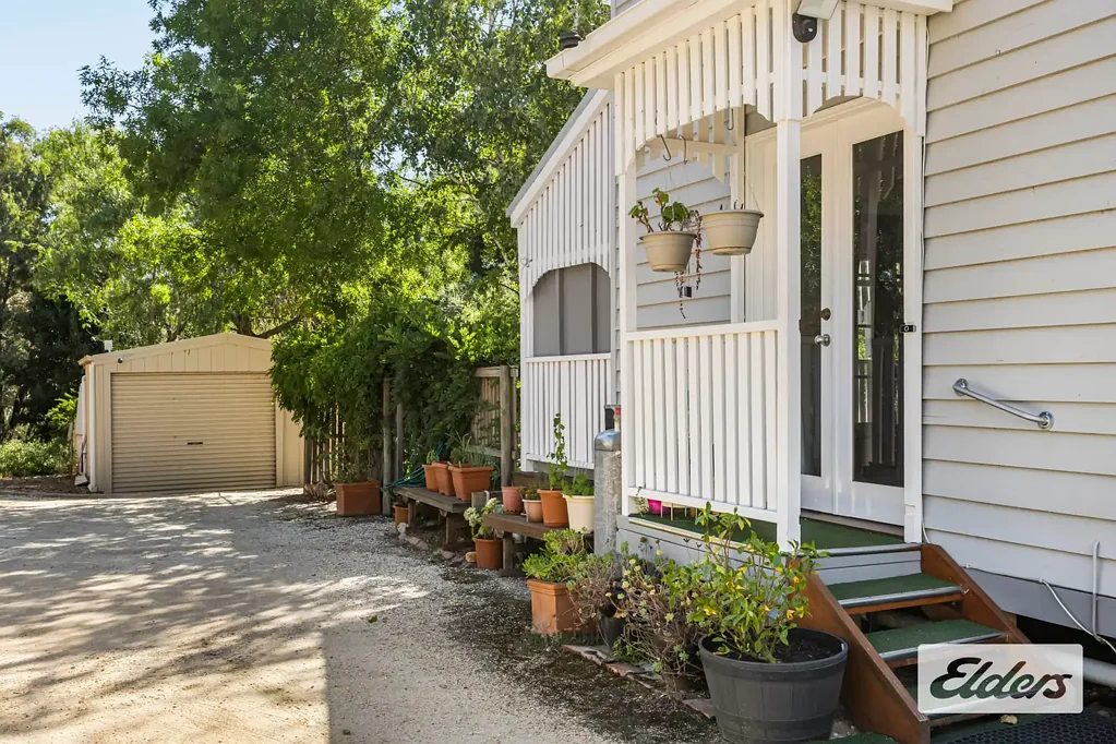 123 High Street, Avoca, VIC 3467