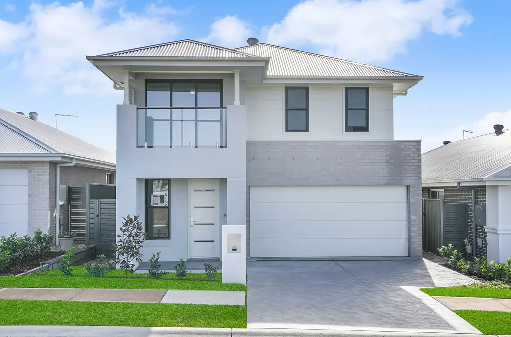 Brand New 5-Bedroom Family Home - Walk to School & Shops!