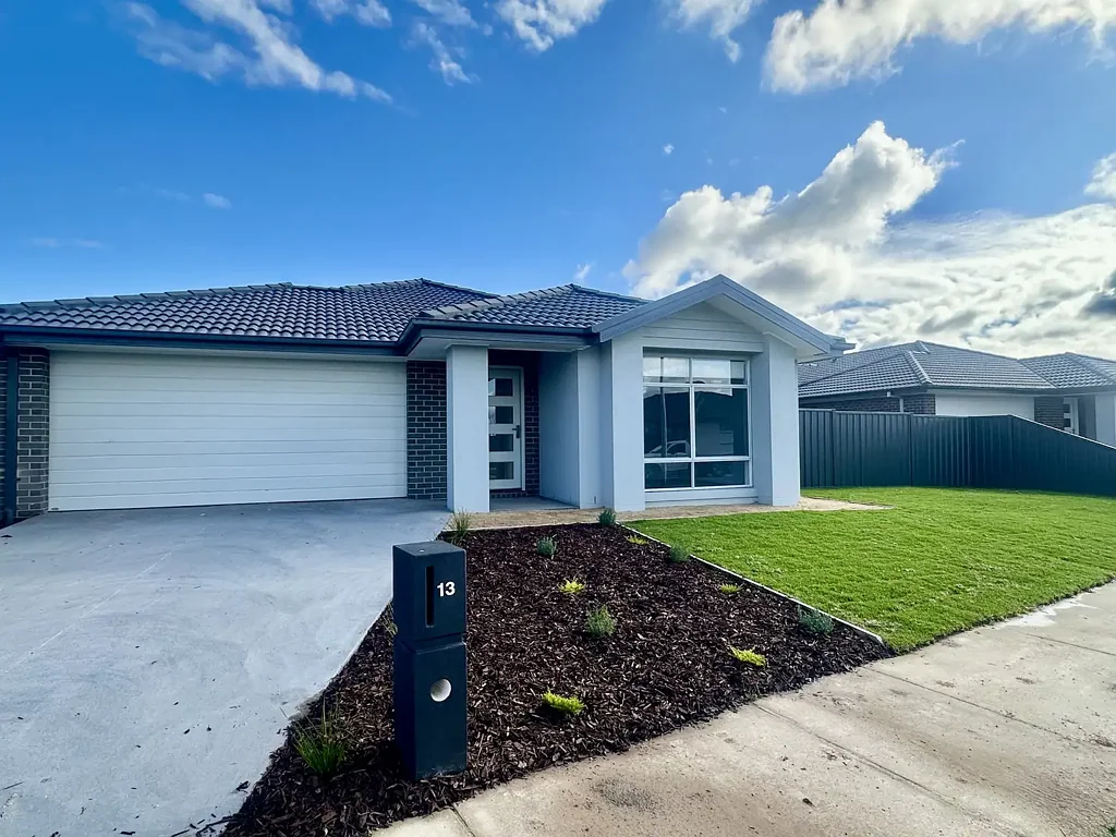 Spacious, Stylish & Ready to Lease