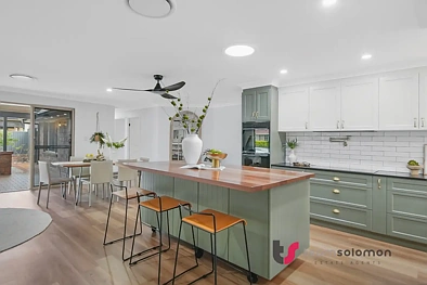 21 Wisteria Street, Ormiston, QLD 4160, 5 Bedrooms, 2 Bathrooms, House