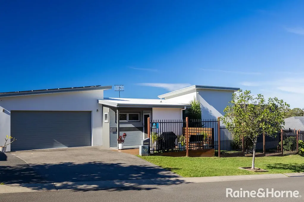 Ulladulla 5 Slaapkamer Striking Design. Uncompromising Style.