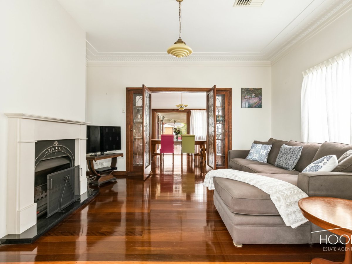 10 MEDINA ST, MOOROOKA QLD 4105, 0房, 0浴, House