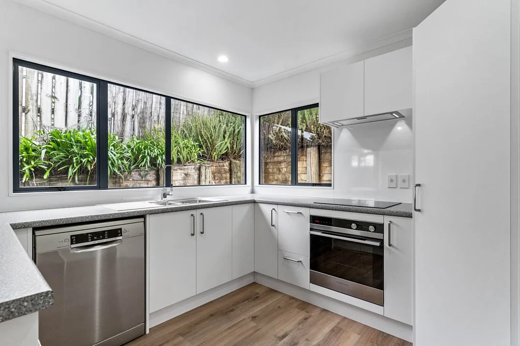 Totara Vale 3房  Affordable, Stylish, and Ready to Move In!