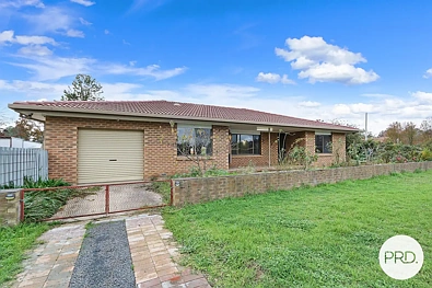 Holbrook 4房  HOME, SHEDDING & GENEROUS CORNER LOT