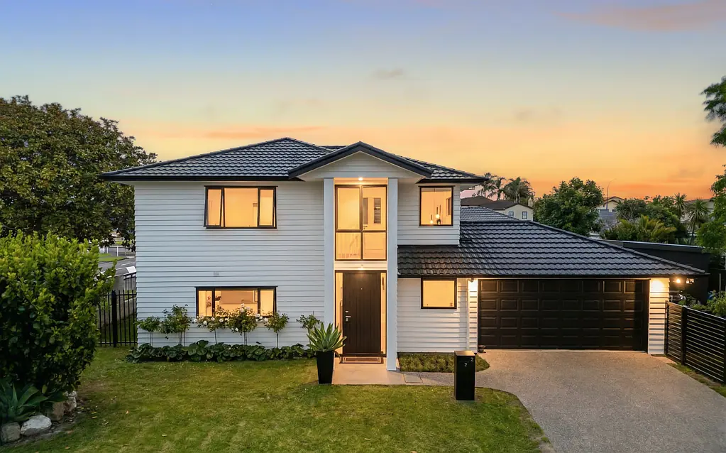 2 Tollana Road, Te Atatu Peninsula, Waitakere City, Auckland