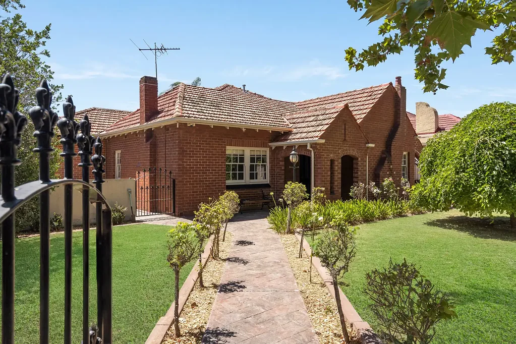 23 Brenton Avenue, South Plympton, SA 5038